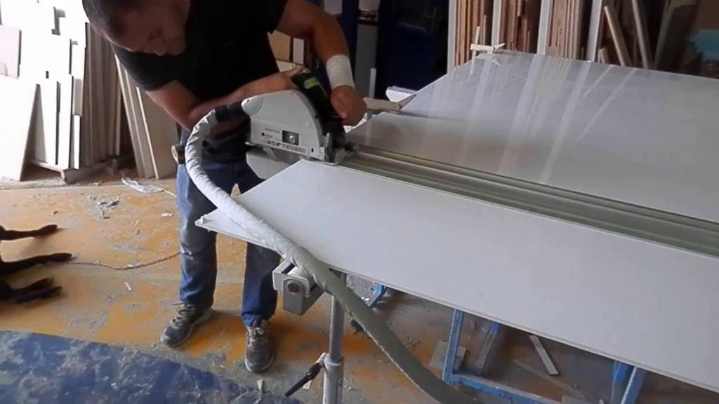 how to cut plexiglass with a circular saw