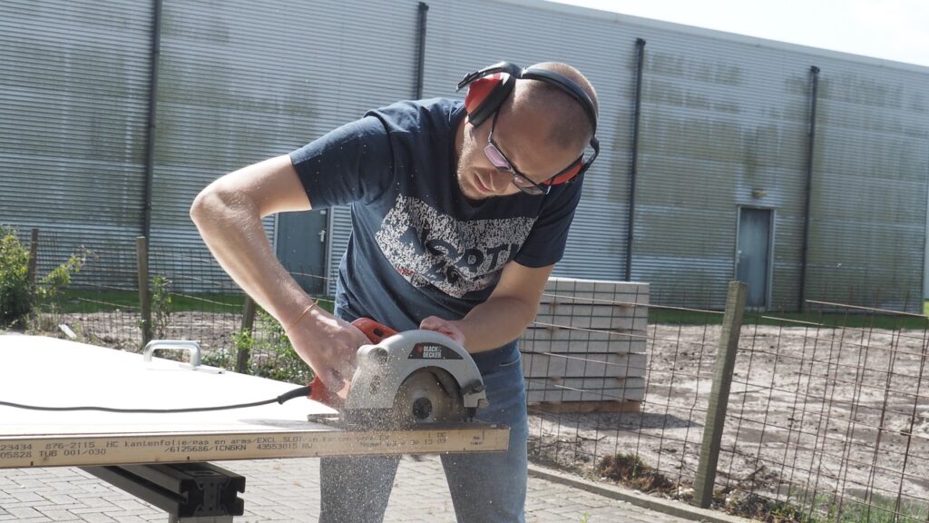 circular saw