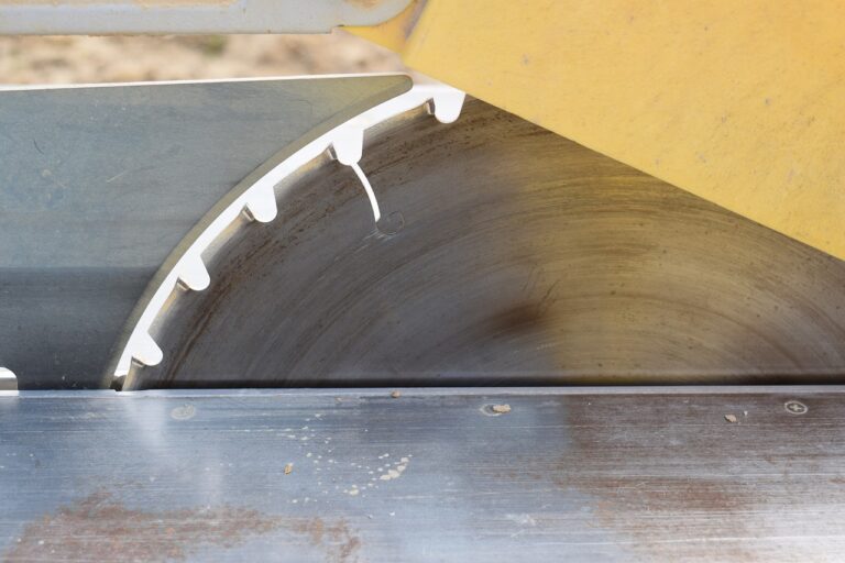 table saw, table circular saw, construction site-2262474.jpg