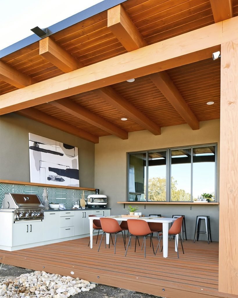 Contemporary Coastal Elegance