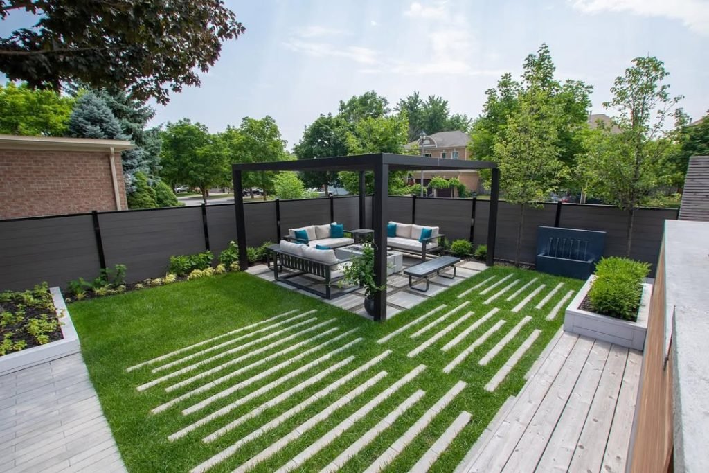 Contemporary Garden Lounge Design