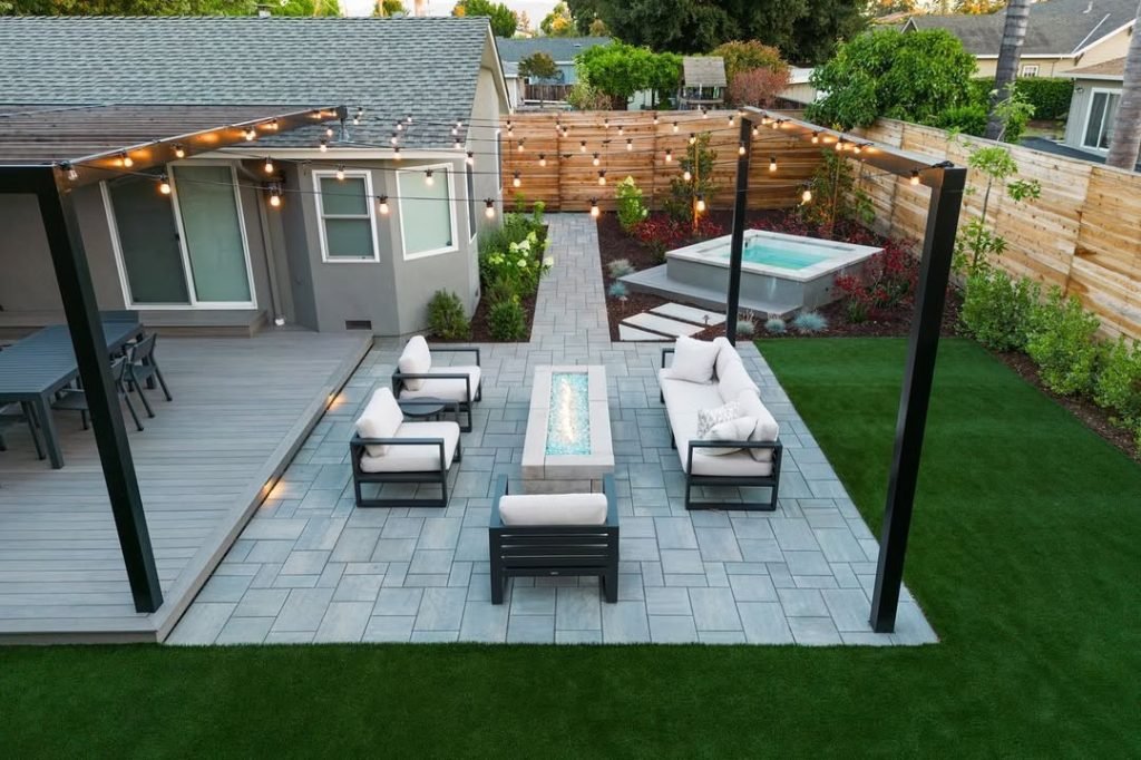 Lounge with Resort Vibes