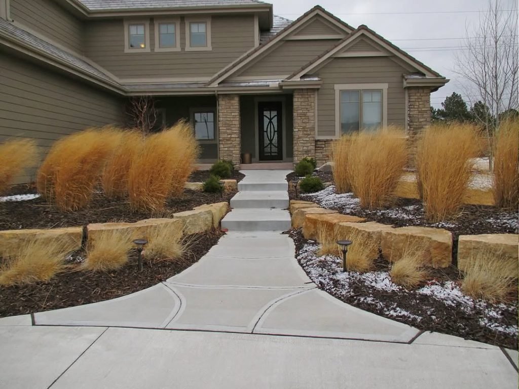 Seasonal Landscape Appeal