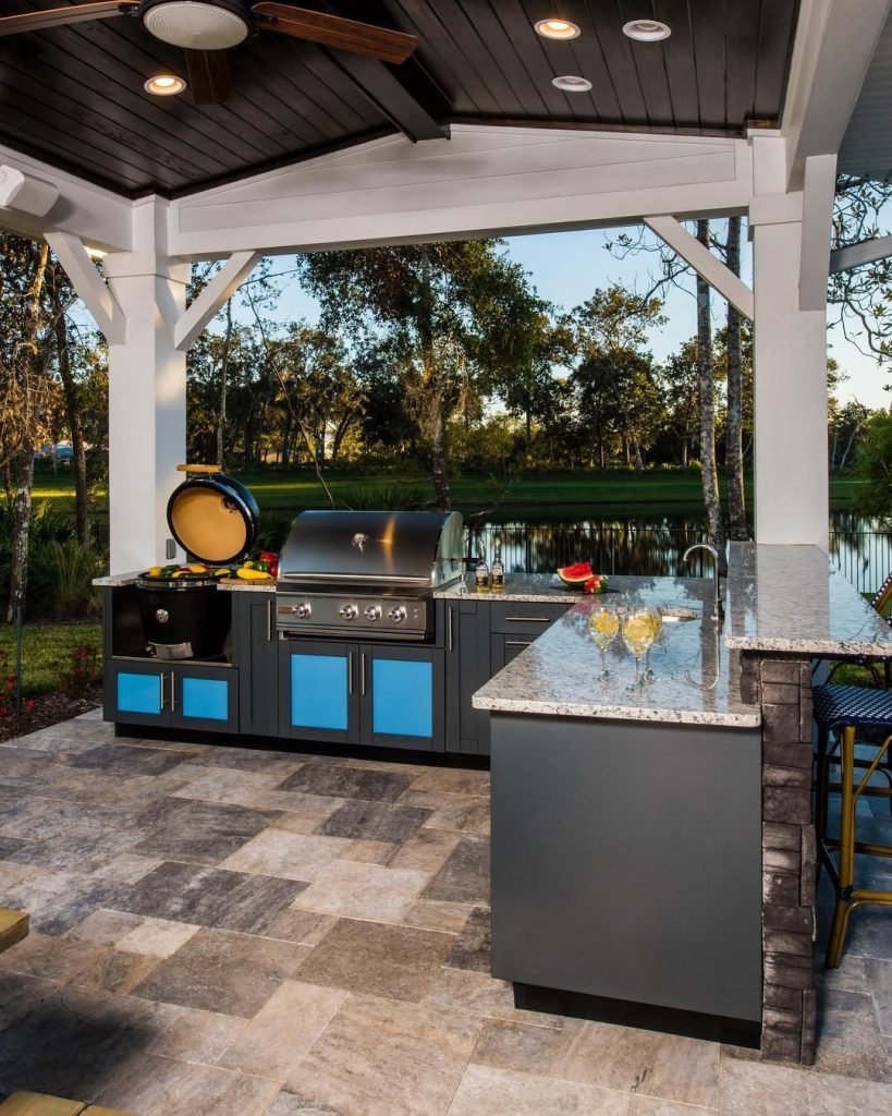 Waterfront Culinary Oasis